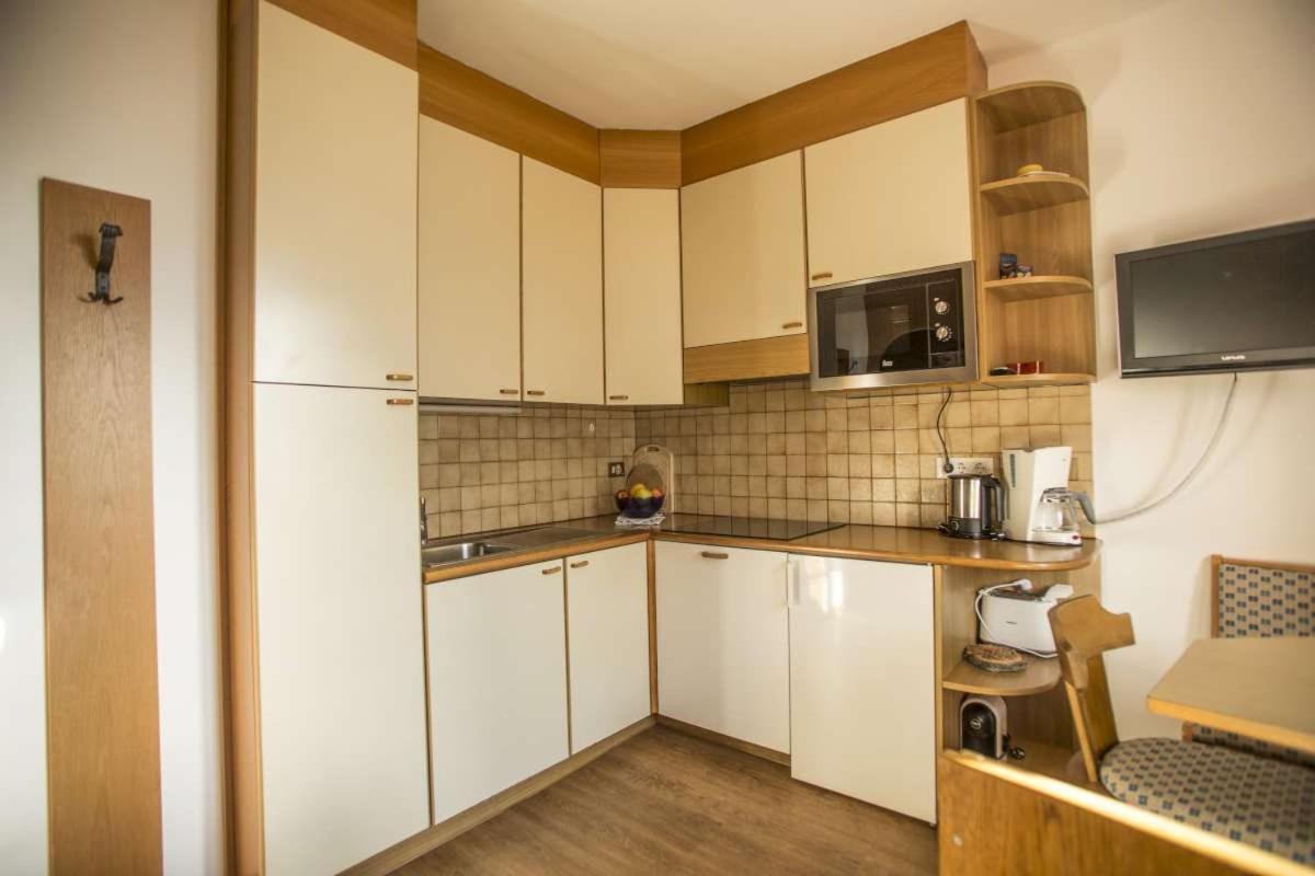 Unterdornerhof Aparthotel Lagundo Kültér fotó